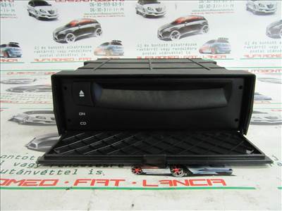Lancia Lybra 46800842 számú, navigációs cd tár