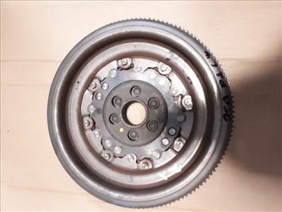 Skoda Octavia II 1,9 Pdtdi DSG-s lendkerék 03G105266BE