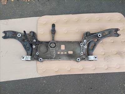 Volkswagen Passat B7-CC bölcső lengőkarokkal kompletten 7N0199369A