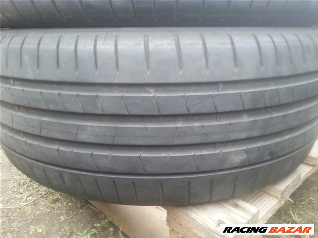  225/40R19 Pirelli P Zero MO nyári gumi 2 db  2. kép