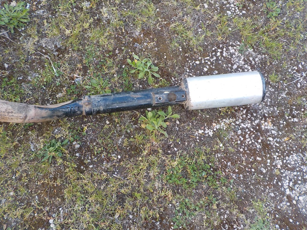 SUZUKI GS 1000 OLDTIMER MKP.-RÓL :TELJES KIPUFOGÓRENDSZER SEBRING SPORTDOBBAL 47. kép