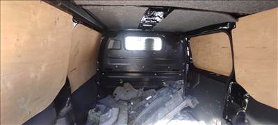 Toyota Proace II Tèrelválasztó lemez