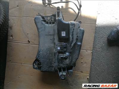 Volkswagen Golf VII, Skoda Octavia III adblue tartály  5q0131877f 5wa131877t