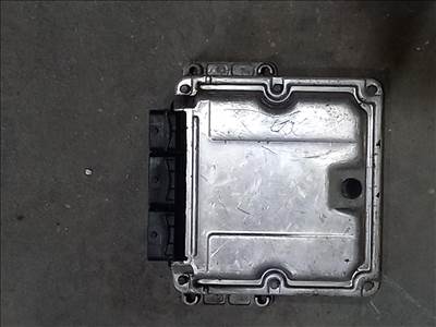 Renault TRAFIC Opel VIVARO 01- Ecu motorvezérlő motor vezérlő 8097