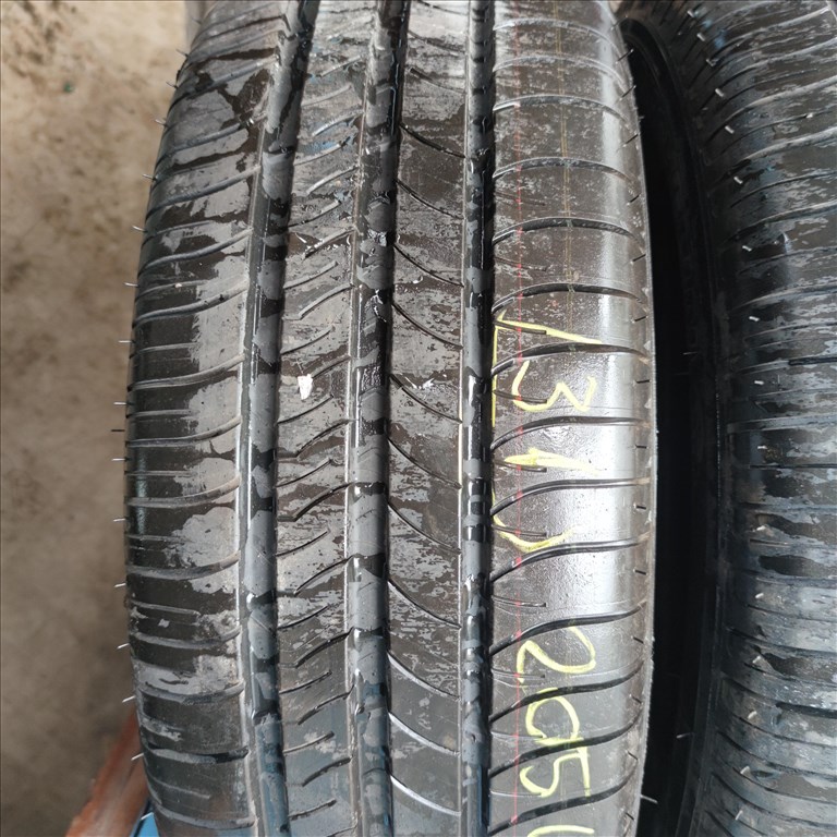 205/60 R16 ÚJ!! Michelin nyári gumi 88000ft a 4db/31/ 1. kép