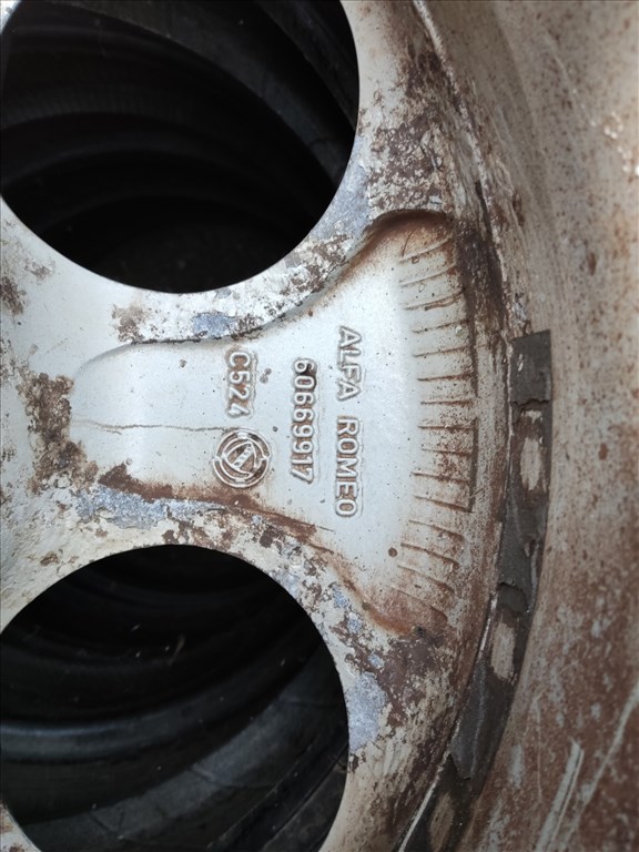 186665 Alfa Romeo 147, 156, Gt 16"-os alufelni  (1db) a képen látható állapotban 60669917 2. kép