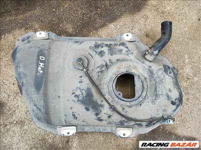 Daihatsu Materia 1.5 tank 