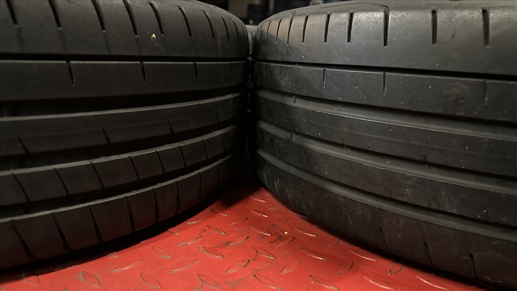 Nissan Juke 18" 5x114,3 gyári garnitúra 225/45 R18 Goodyear nyárigumikkal 10. kép