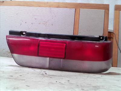 SUZUKI SWIFT 96-05 Jobb hátsó lámpa