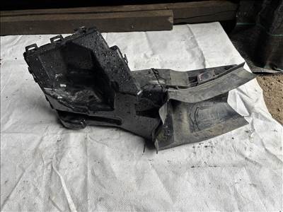 Berlingo II, Jumpy III,  Proace II,  Doblo II, Vivaro C intercooler légterelő 9816871780