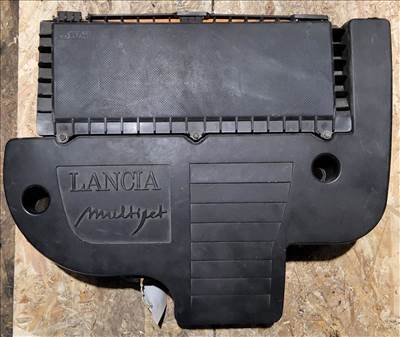 162095 Lancia Ypsilon II.  1,3 16v Diesel légszűrőház, a képen látható sérüléssel 51781496