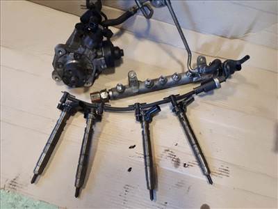 Skoda Octavia II-Yeti 2,0 Crtdi befecskendezők,magasnyomású pumpa,CR cső 03L130277_KOMPLETT