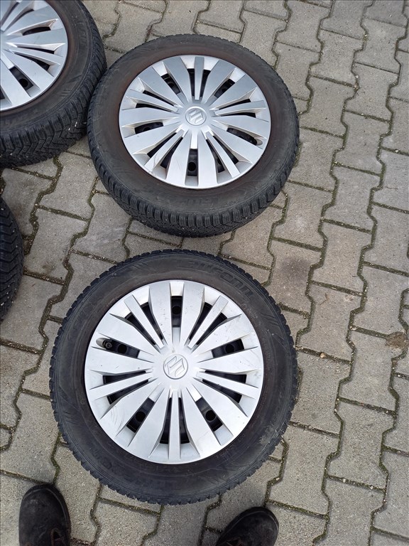  Suzuki 4x100-as 5,5x15" használt lemezfelni 175/65R15 újszerű Laufenn téli gumi szenzorokkal sxx1 2. kép
