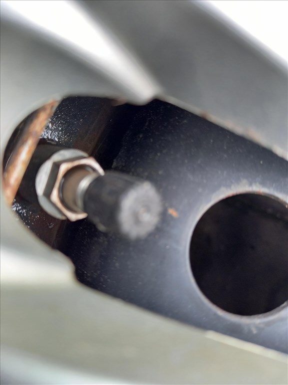  Suzuki 4x100-as 5,5x15" használt lemezfelni 175/65R15 újszerű Laufenn téli gumi szenzorokkal sxx1 4. kép