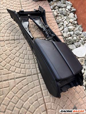 BMW F10/11 könyöklő 