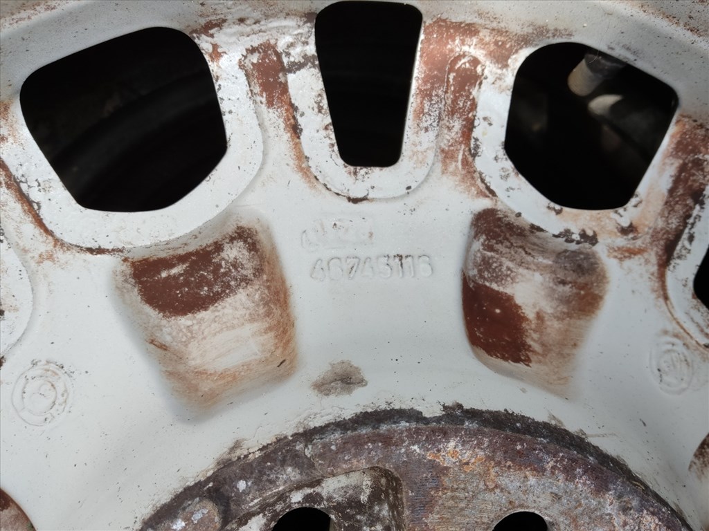 186791 Fiat Punto II.-III. 2003-2010 14"-os alufelni (1db) a képen látható állapotban 46745116 2. kép