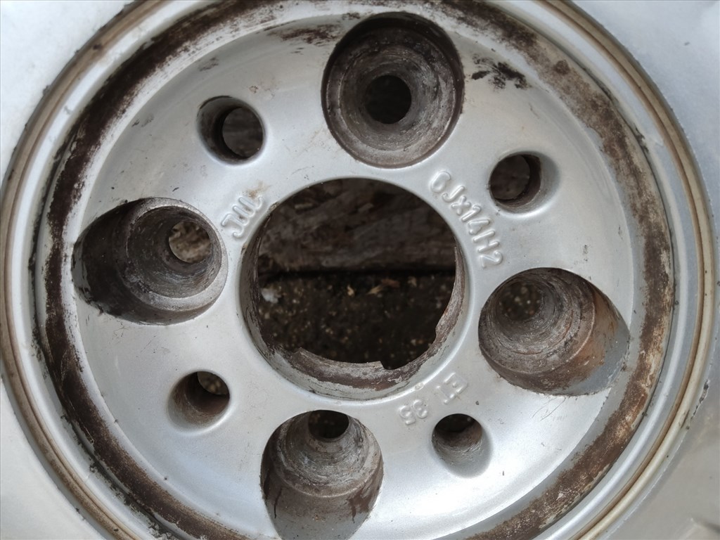 186791 Fiat Punto II.-III. 2003-2010 14"-os alufelni (1db) a képen látható állapotban 46745116 3. kép