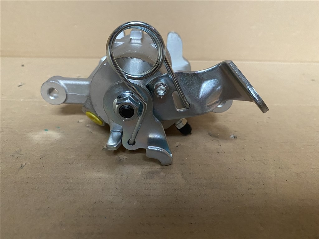 Fiat Croma 2005-2010 utángyártott új, jobb hátsó féknyereg  2. kép