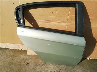 158299 Alfa Romeo 147 2000-2010 Jobb hátsó világos zöld színű ajtó, a képen látható sérüléssel 46559262