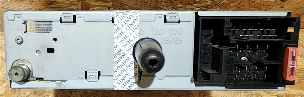 167001 Fiat Grande Punto Blaupunkt Cd-s rádió 735429579 kopott gombok!!! 3. kép