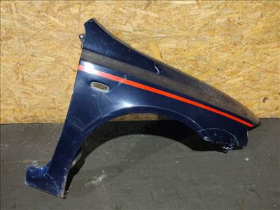 163043 Fiat Stilo 5 ajtós, sötétkék színű Jobb első sárvédő, a képen látható sérüléssel 46762218