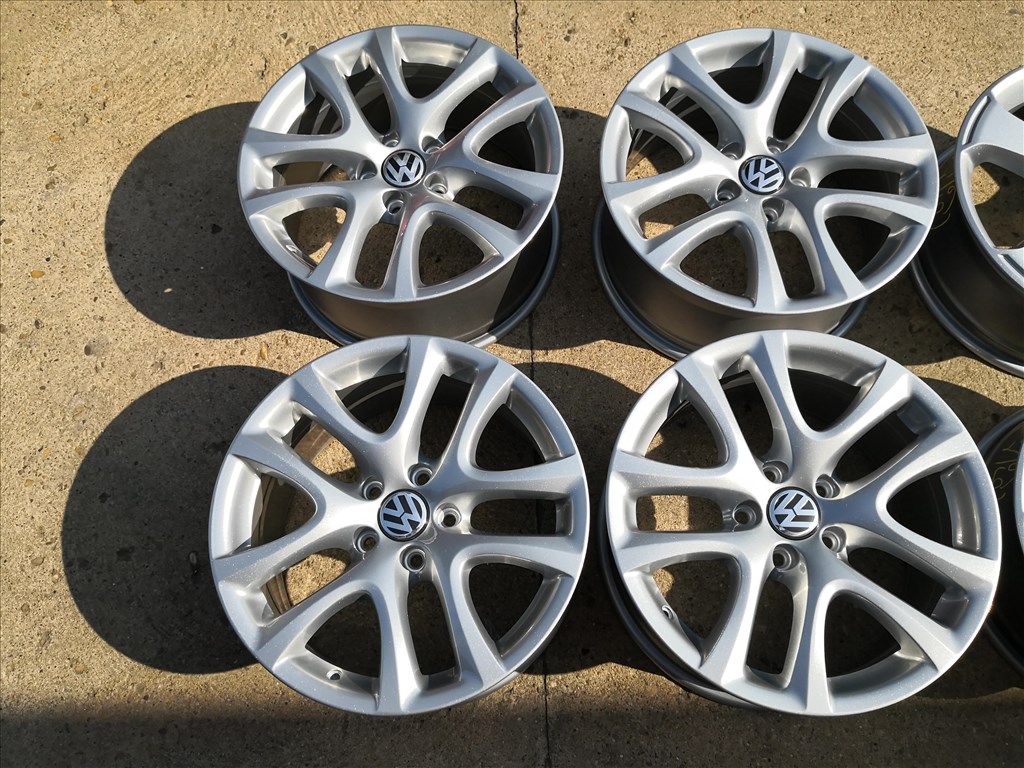 5x112 17 Gyári Volkswagen színterezett alufelni 155000ft a 4db/57/ 5. kép