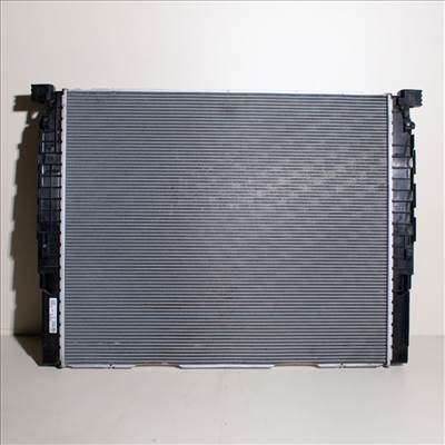 BMW 5er G30-G31, 6er G32, 7er G11-G12 vízhûtő (Cikkszám:17118699788)