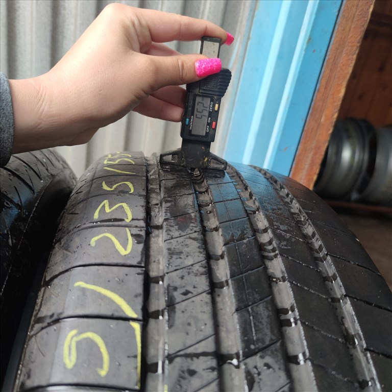  235/55 R19 Bridgestone nyári gumi 40000ft a 2db/39/ 2. kép