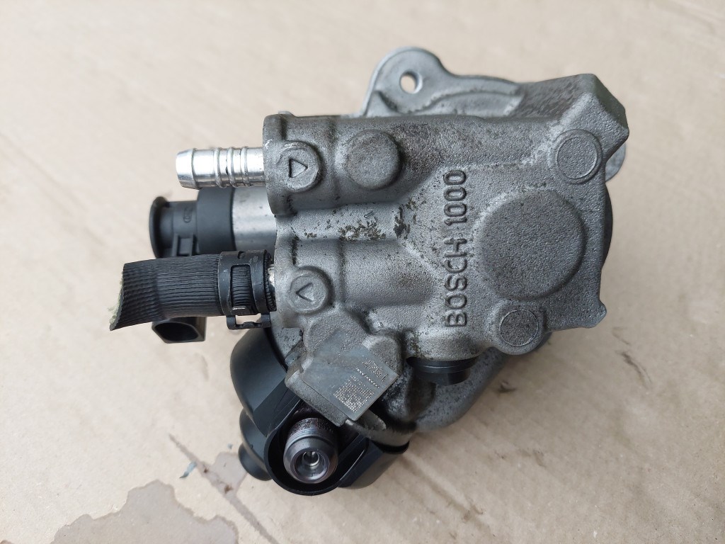 Skoda Octavia II-Yeti-Superb II 2,0 Crtdi magasnyomású pumpa 03L130755D- 1. kép