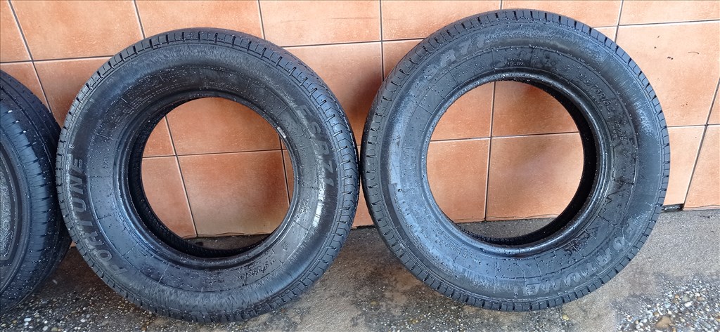 TEHERAUTÓ 16" NYÁRI 215/75R16C GUMIK OLCSÓN!!! 2. kép