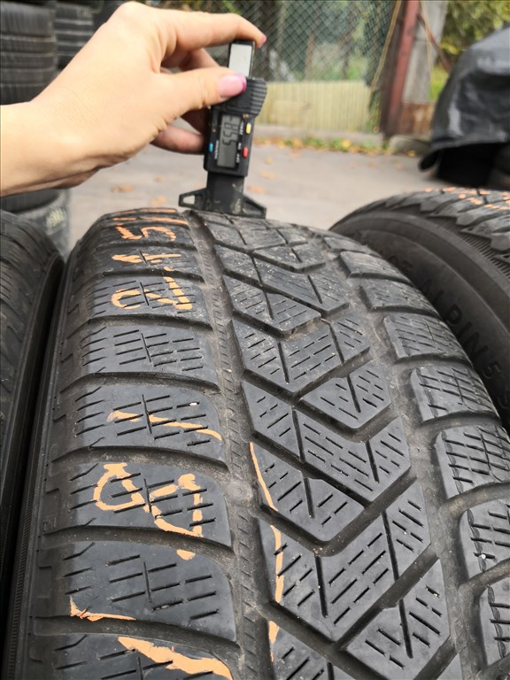215/65 R17 Pirelli téli gumi 30000ft a 4db/8/ 4. kép