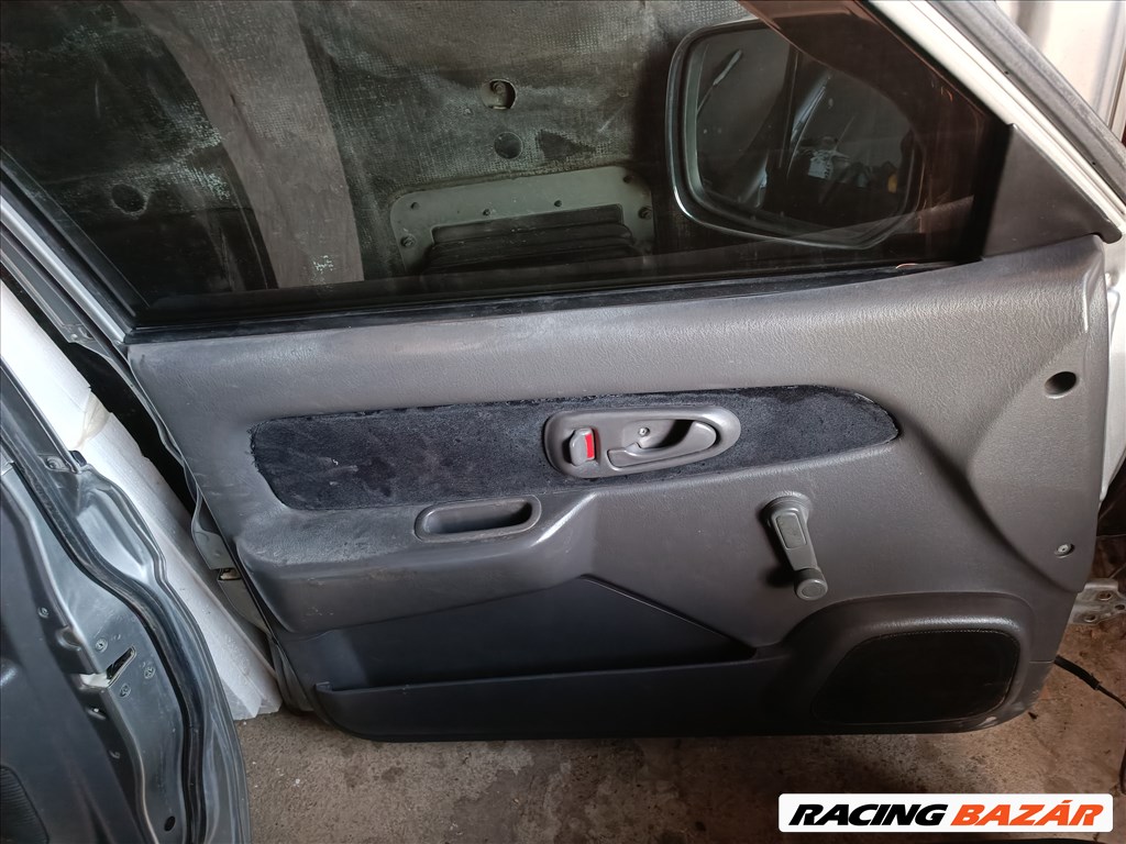 Mitsubishi L200 szép állapotú belső eladó 6. kép
