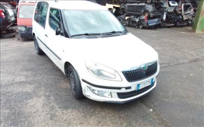 Skoda Roomster bontott alkatrészei CAY motorkód 