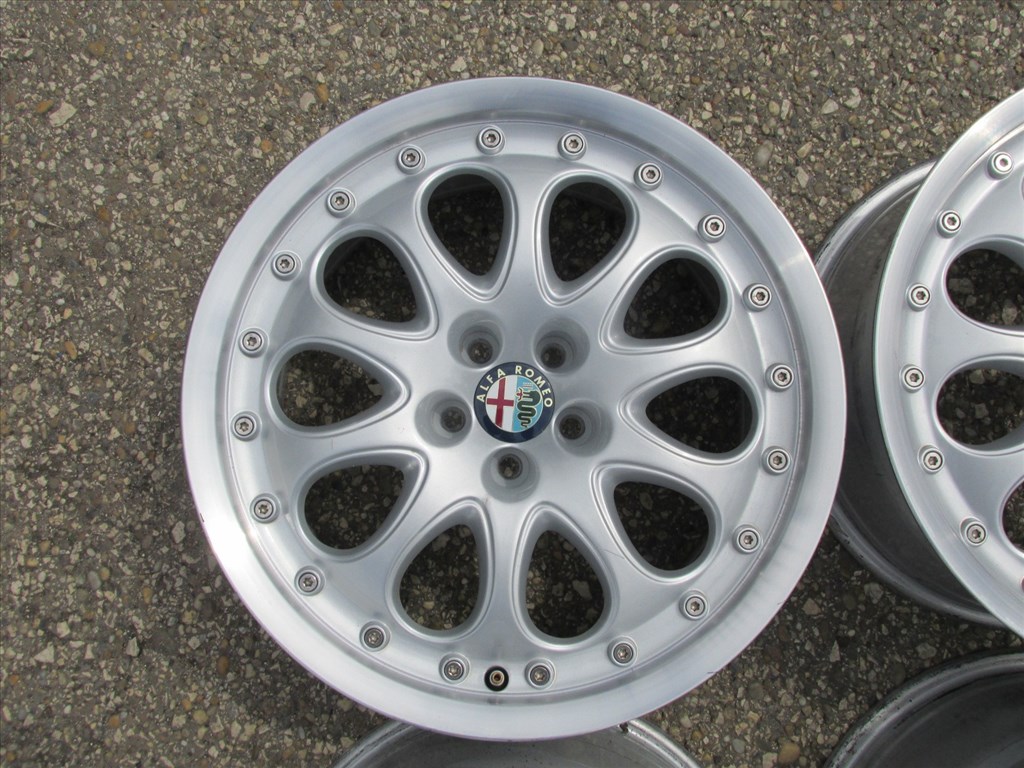 Alfa Romeo 147, 156, Gt gyári 17"-os alufelni (4db)   Zender Siena !!!!! alu145 1. kép