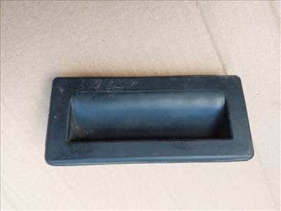 Skoda Octavia III-Yeti csomagtérajtó nyitógomb 5E5827566B