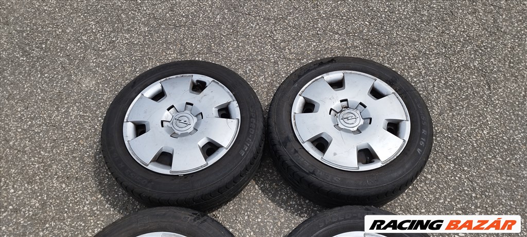 Opel Astra H, Zafira 5x110, 16" lemezfelni, 205/55 újszerű Semperit nyári gumival, dísztárcsával  2. kép