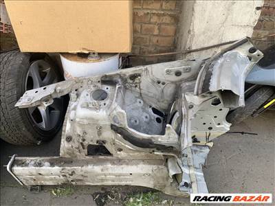 BMW jobb első negyed váznyúlvány e87 BMW 1-es sorozat
