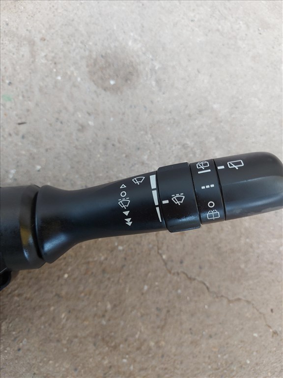 Toyota Auris (E150) 1.4 D-4D bajuszkapcsoló 3294 17f001 3. kép