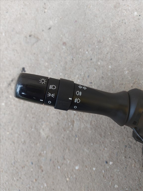 Toyota Auris (E150) 1.4 D-4D bajuszkapcsoló 3294 17f001 4. kép