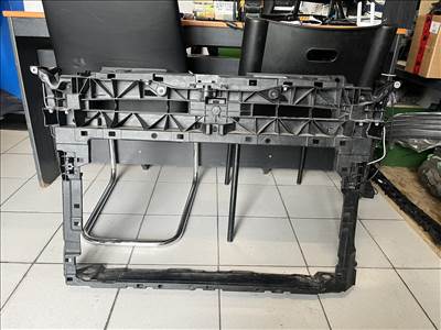 Cupra Formentor homlokfal  5ff805588c