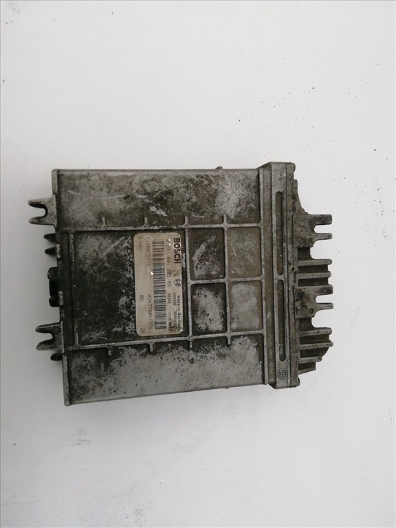 Renault Clio II., Espace III., Kangoo, Laguna I., Master II., Megane I. 1,9 8v Diesel Motorvezérlő 0281001995 , 8200059878 1. kép