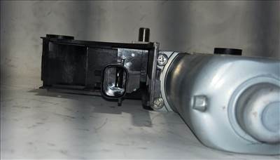 Fiat Freemont bal hátsó ablakemelő motor 130427 c21362-100 130427c21362100