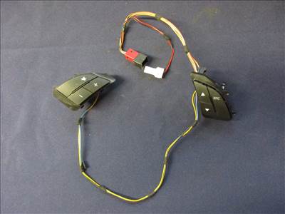 15 Alfa Romeo Giulietta multikormány gomb