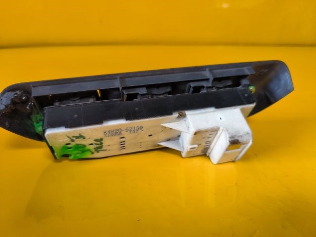 Toyota Yaris Verso Bal Első Ablakemelő Kapcsoló 3. kép