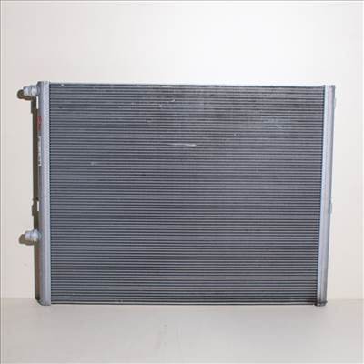 BMW 5er G30-G31, 6er G32, 7er G11-G12, 8er G14-G15-G16 vízhûtő (Cikkszám:17118484638)