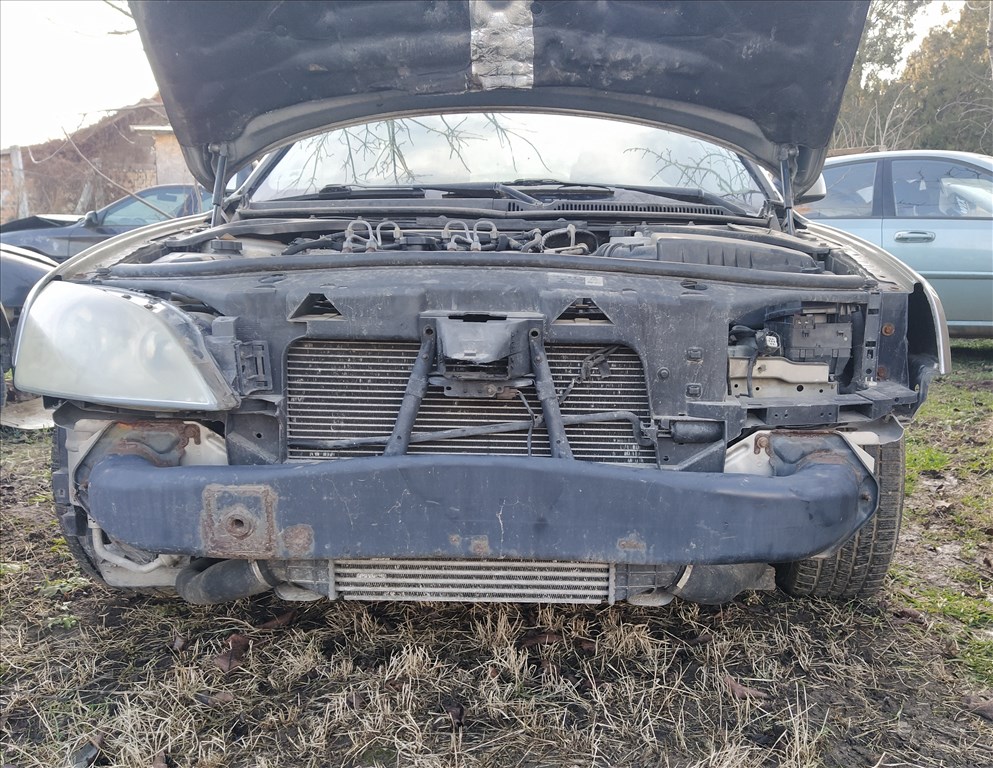 Ford Mondeo MK3 2.0 TDCi bontott alkatrészek 5. kép