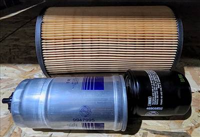 Alfa Romeo 156 1997-2001 1,9 8v Jtd euro 2 gyári új szűrő szett 71765318