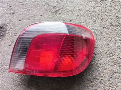 Toyota Yaris (XP10) Jobb hátsó lámpa