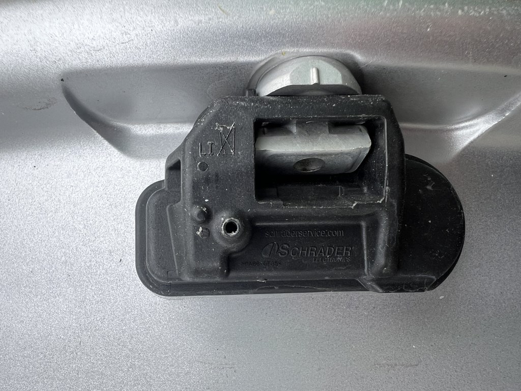 5x112 17" Mercedes B osztály gyári alufelni + TPMS szenzor 7,5Jx17h2 ET52,5 9. kép