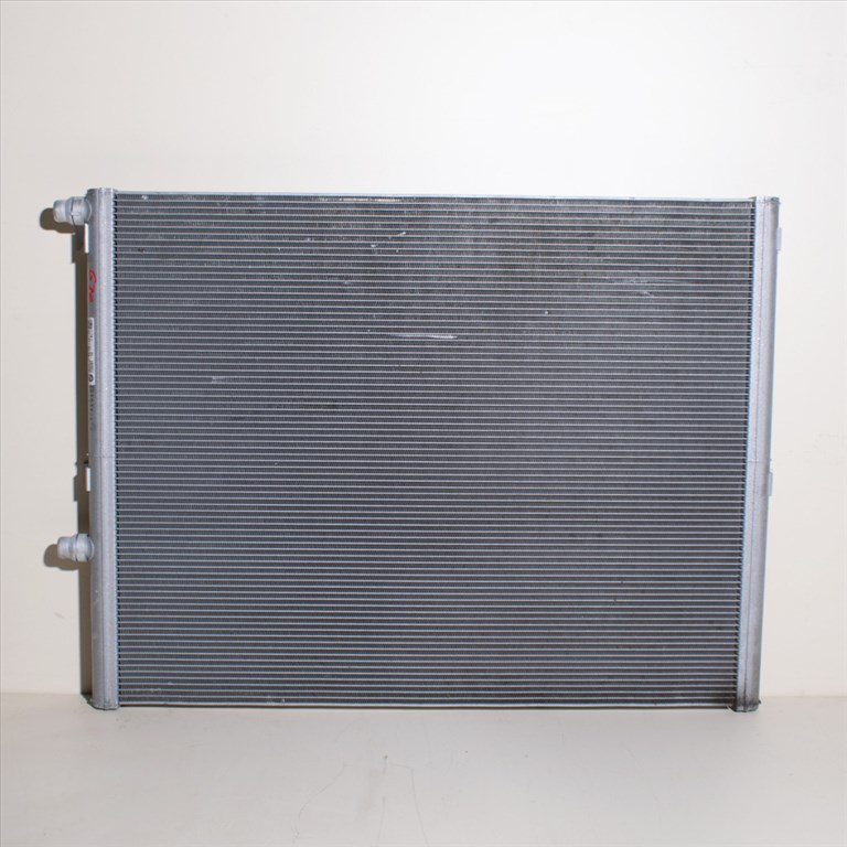 BMW 5er G30-G31, 6er G32, 7er G11-G12, 8er G14-G15-G16 vízhûtõ (Cikkszám:17118484638) 1. kép